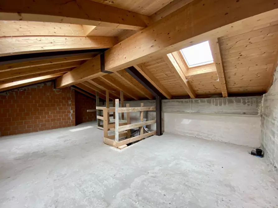 Immagine 5 di Villetta a schiera in vendita  in Strada di Settecà, 147 a Vicenza