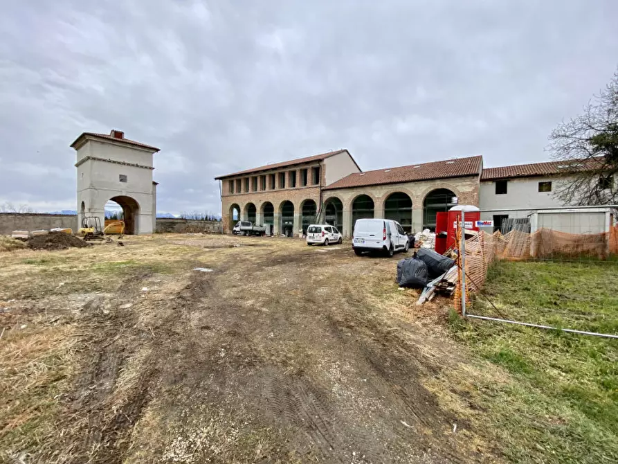 Immagine 8 di Villetta a schiera in vendita  in Strada di Settecà, 147 a Vicenza