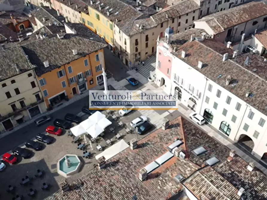 Immagine 4 di Palazzo in vendita  in Via Giovanni Chiassi a Castiglione Delle Stiviere