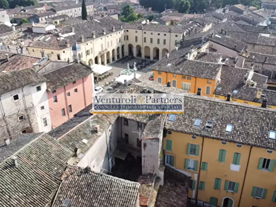 Immagine 5 di Palazzo in vendita  in Via Giovanni Chiassi a Castiglione Delle Stiviere