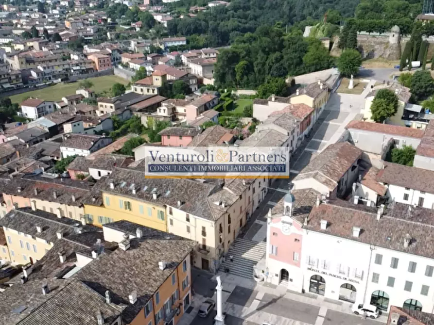 Immagine 9 di Palazzo in vendita  in Via Giovanni Chiassi a Castiglione Delle Stiviere