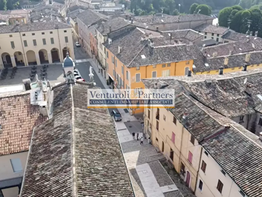 Immagine 10 di Palazzo in vendita  in Via Giovanni Chiassi a Castiglione Delle Stiviere