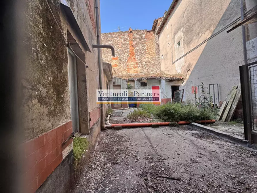 Immagine 27 di Palazzo in vendita  in Via Giovanni Chiassi a Castiglione Delle Stiviere