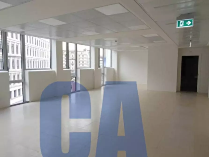 Immagine 18 di Ufficio in affitto  in GALLERIA SAN BABILA a Milano