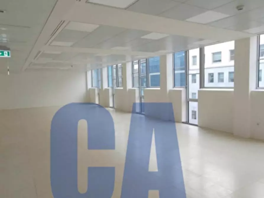 Immagine 20 di Ufficio in affitto  in GALLERIA SAN BABILA a Milano