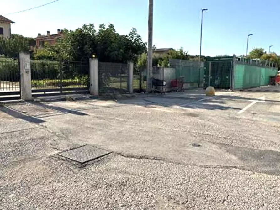 Immagine 3 di Terreno in vendita  in Via Pizzardeto, Loreto AN, Italia a Loreto