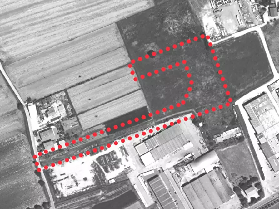 Immagine 5 di Terreno in vendita  in Contrada Marignano, Potenza Picena MC, Italia a Potenza Picena