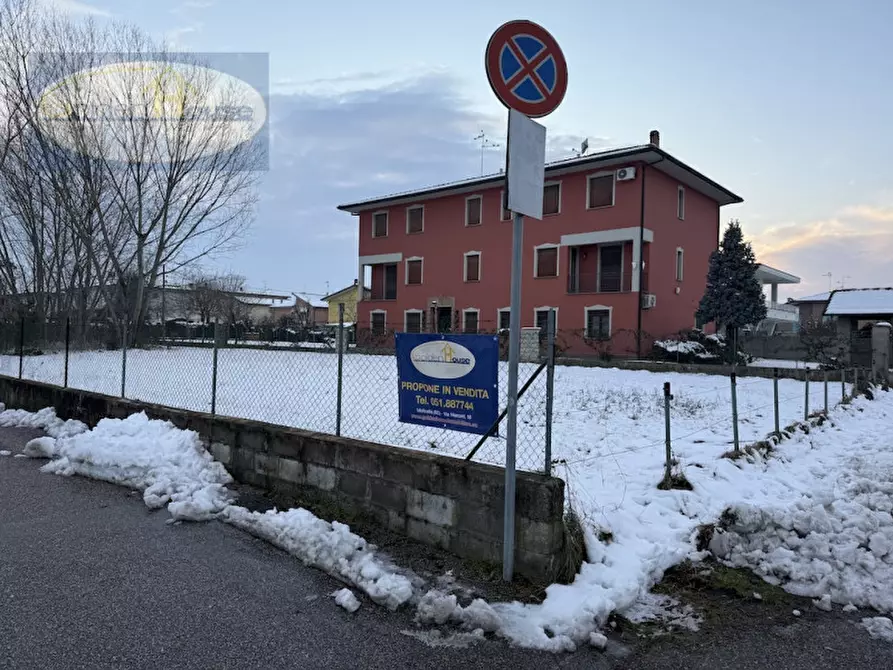 Immagine 1 di Terreno in vendita  in Via Montello a Molinella