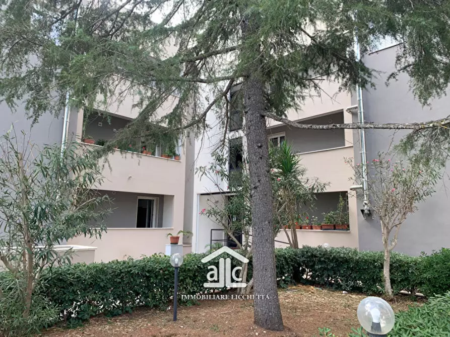 Immagine 1 di Appartamento in vendita  in via lecce,162 a Lizzanello