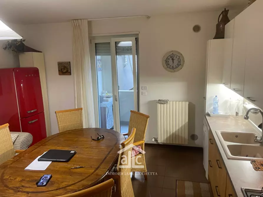 Immagine 9 di Appartamento in vendita  in via lecce,162 a Lizzanello