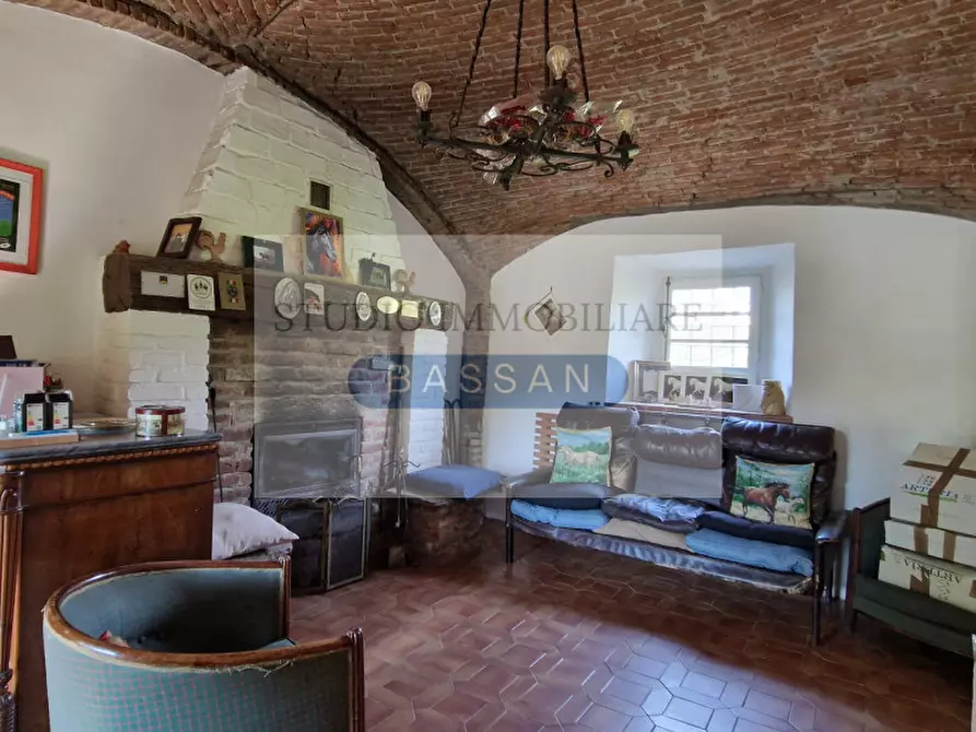 Immagine 9 di Camera in vendita  in Via Giuseppe Verdi 13 a Casorate Sempione