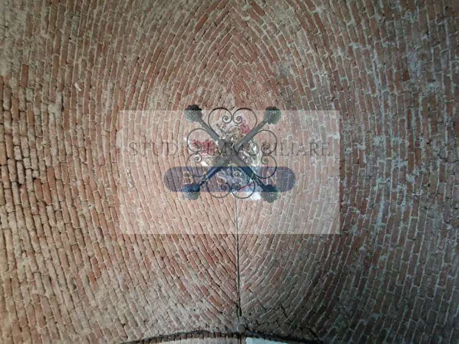 Immagine 10 di Camera in vendita  in Via Giuseppe Verdi 13 a Casorate Sempione