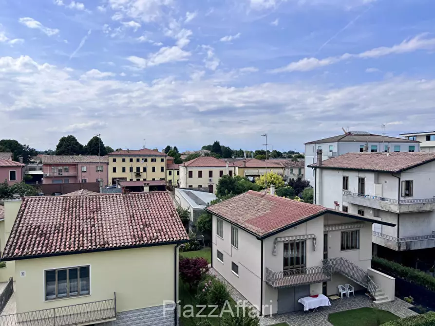 Immagine 18 di Appartamento in vendita  in Piove di Sacco Via Pinton a Piove Di Sacco