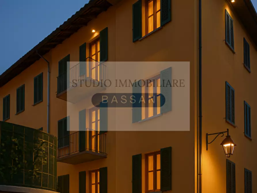 Immagine 4 di Palazzo in vendita  a Somma Lombardo