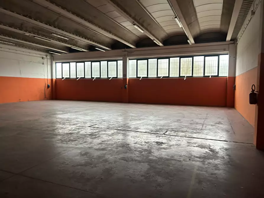 Immagine 7 di Capannone industriale in affitto  in Via Ponzimiglio a Montegalda