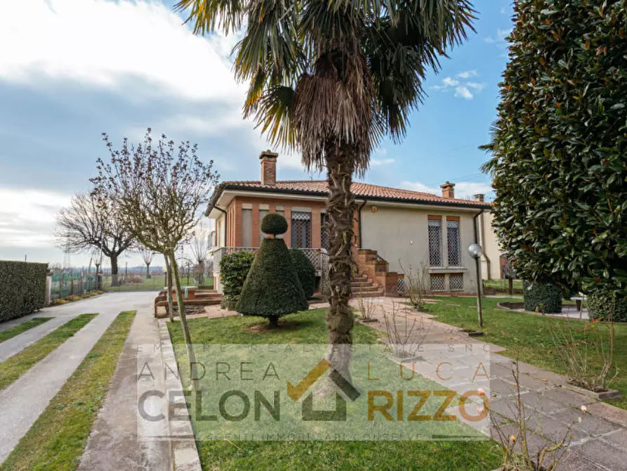 Immagine 3 di Villa in vendita  in Via Carrare, 6 a Agna