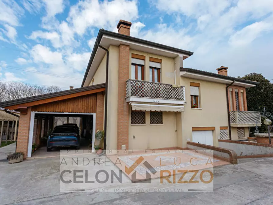 Immagine 13 di Villa in vendita  in Via Carrare, 6 a Agna