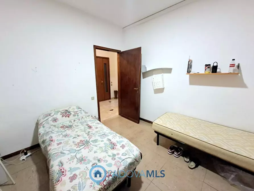 Immagine 9 di Appartamento in vendita  in Via Stefano Breda a Padova