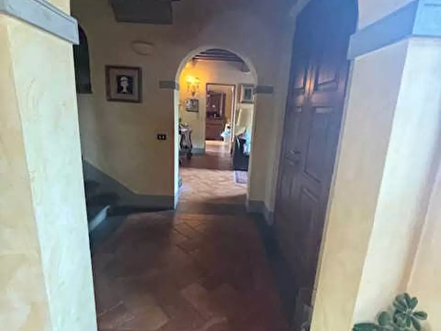 Immagine 2 di Villa in vendita  in via del tasso a Terranuova Bracciolini