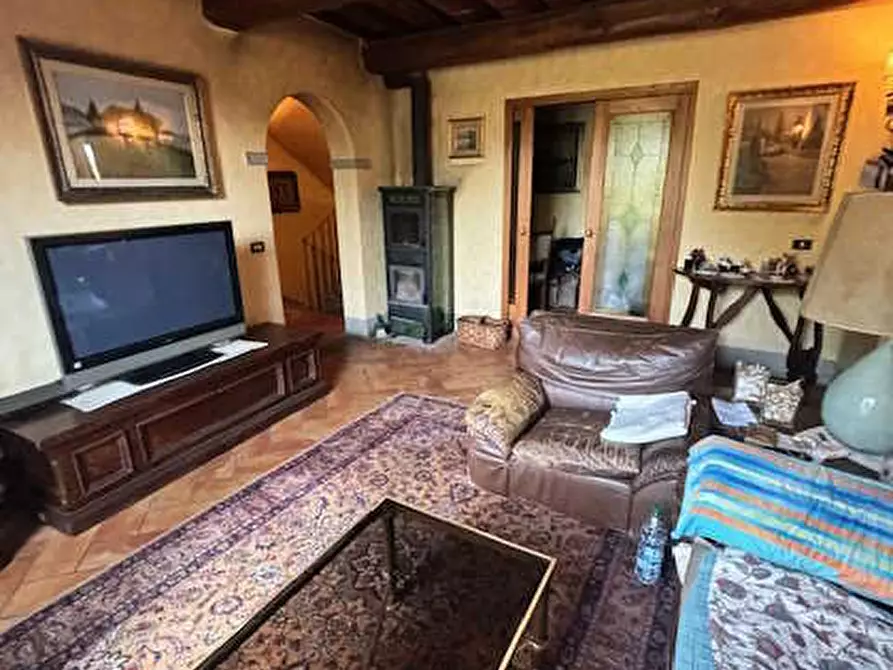 Immagine 3 di Villa in vendita  in via del tasso a Terranuova Bracciolini