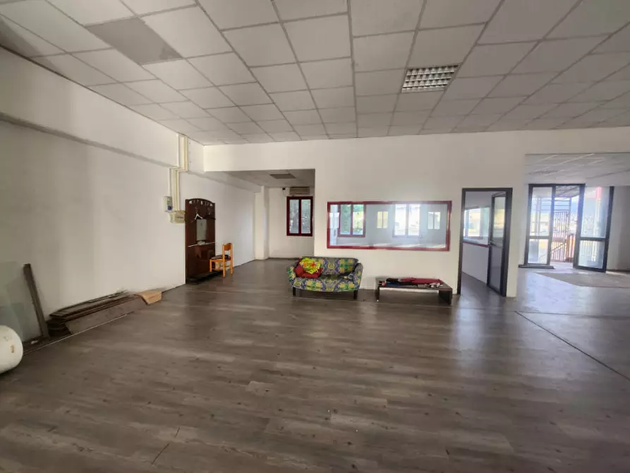 Immagine 4 di Capannone industriale in vendita  in VIA Terre delle Risaie,27 a Salerno