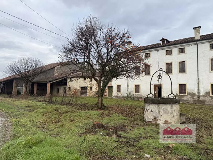 Immagine 2 di Rustico / casale in vendita  in Via Chiavica a Lonigo