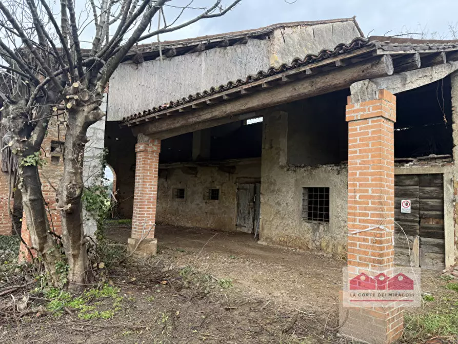 Immagine 7 di Rustico / casale in vendita  in Via Chiavica a Lonigo