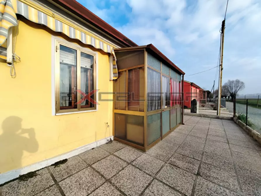 Immagine 1 di Casa indipendente in vendita  in Via G. Matteotti n.20 bis - Cavarzere (VE) a Cavarzere