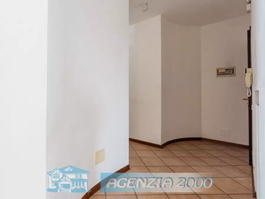 Immagine 8 di Appartamento in vendita  in Via Roma 102 a Due Carrare