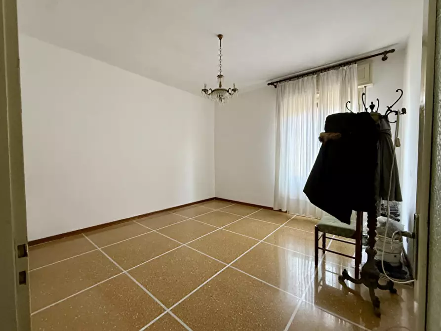 Immagine 2 di Appartamento in vendita  in Via Antonio Bondi a Bologna