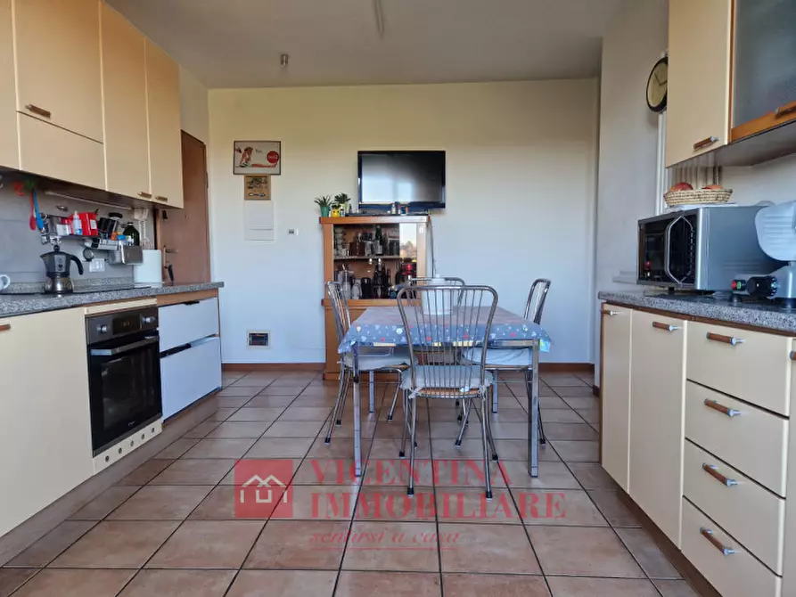 Immagine 6 di Appartamento in vendita  in Strada marosticana 170 u a Vicenza