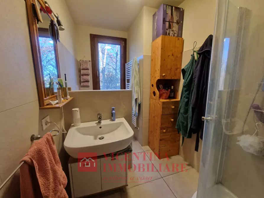 Immagine 14 di Appartamento in vendita  in Strada marosticana 170 u a Vicenza