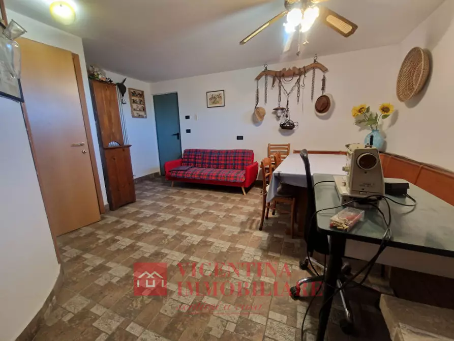 Immagine 21 di Appartamento in vendita  in Strada marosticana 170 u a Vicenza