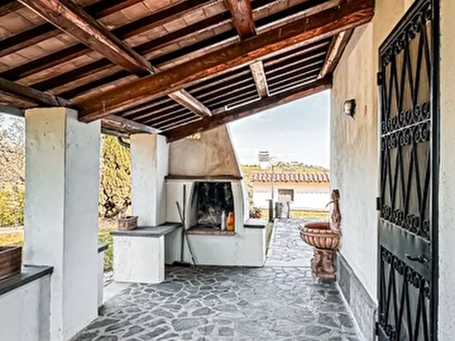 Immagine 21 di Villa in vendita  a Magliano Sabina