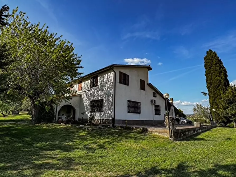 Immagine 24 di Villa in vendita  a Magliano Sabina
