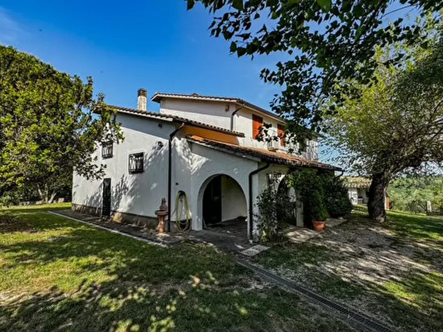 Immagine 26 di Villa in vendita  a Magliano Sabina