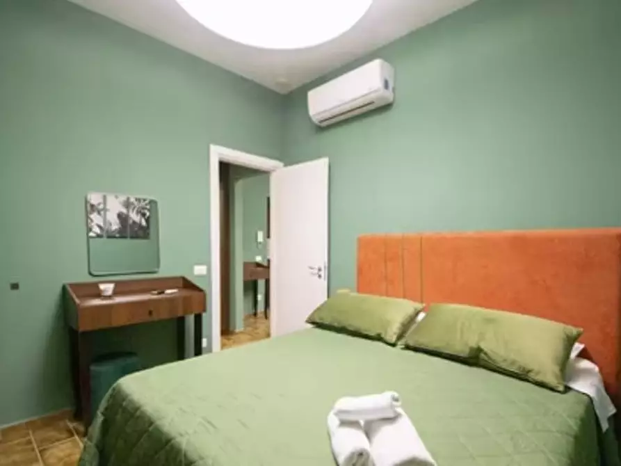 Immagine 2 di Appartamento in affitto  in via Ludovico Bianchini n. 24 a Napoli