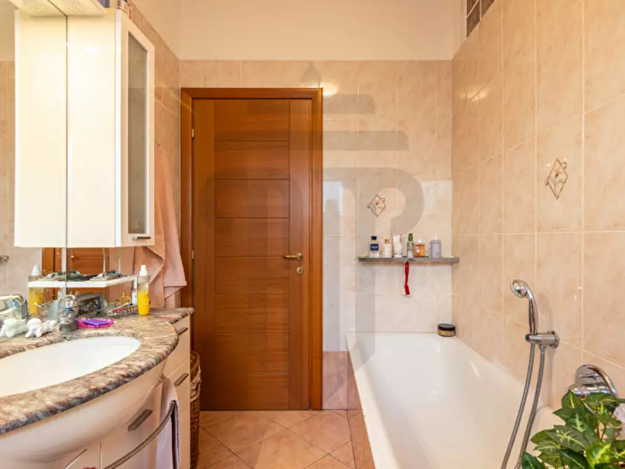 Immagine 25 di Appartamento in vendita  in Corso Italia a Bolzano