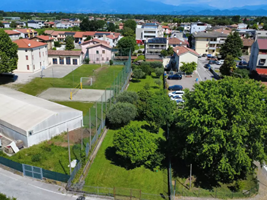 Immagine 3 di Terreno in vendita  in Via Capitello a Castelfranco Veneto