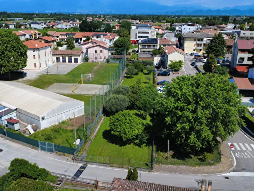 Immagine 4 di Terreno in vendita  in Via Capitello a Castelfranco Veneto