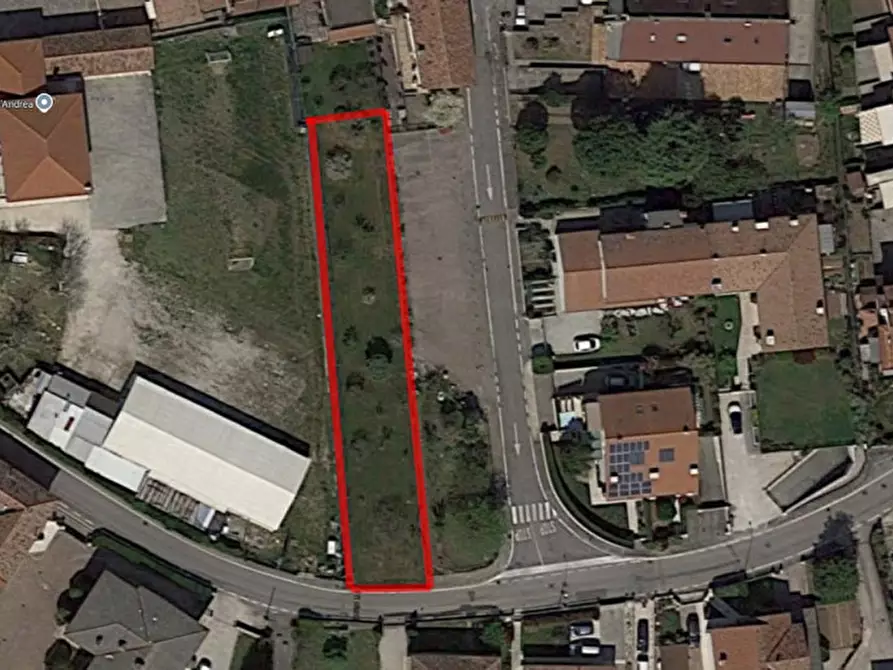 Immagine 10 di Terreno in vendita  in Via Capitello a Castelfranco Veneto