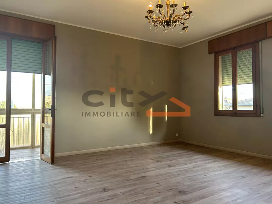 Immagine 4 di Casa bifamiliare in vendita  a Romano D'ezzelino