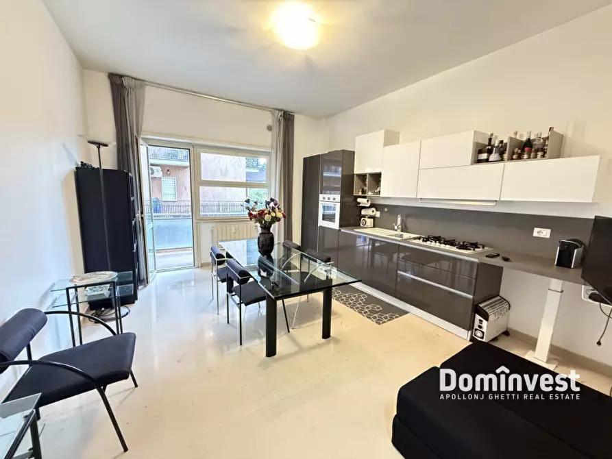 Immagine 2 di Appartamento in vendita  in Via Maffeo Pantaleoni a Roma