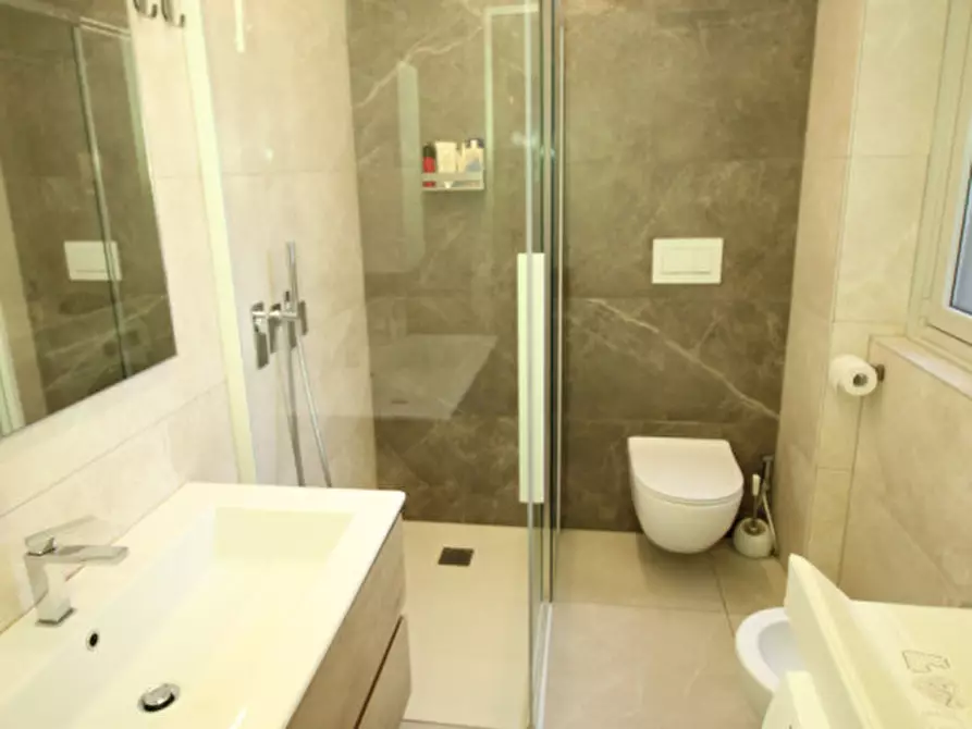 Immagine 3 di Appartamento in vendita  a Bolzano