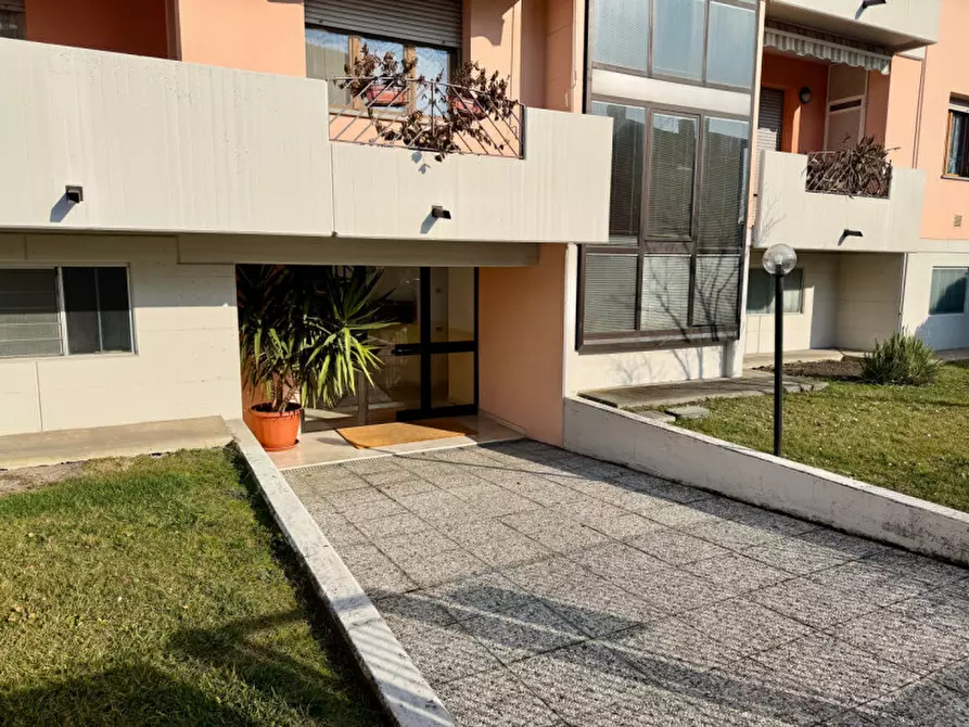 Immagine 3 di Appartamento in vendita  in Via Italo e Giulio Clerici a Parma