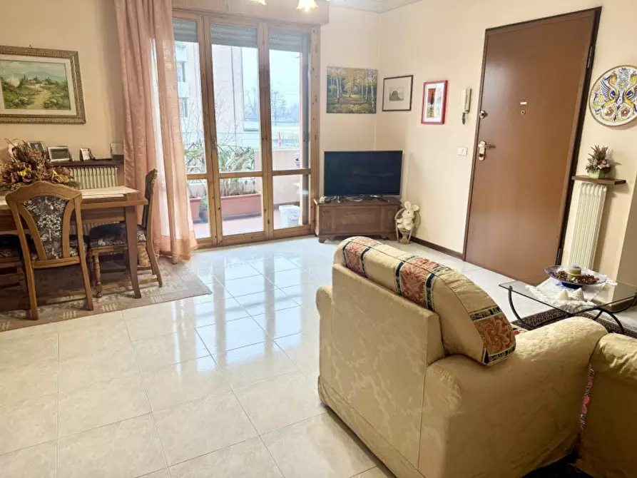 Immagine 8 di Appartamento in vendita  in Via Italo e Giulio Clerici a Parma