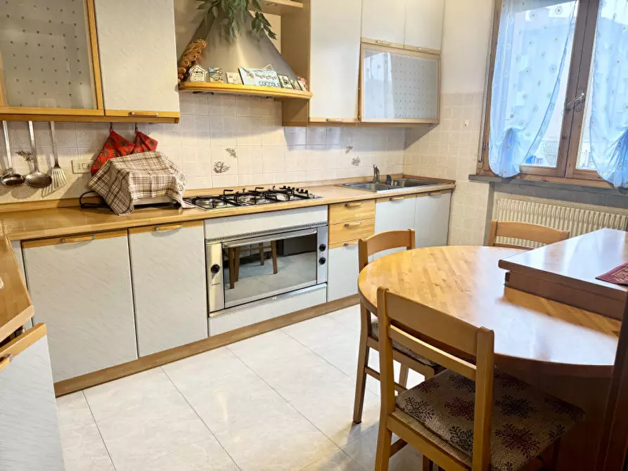 Immagine 10 di Appartamento in vendita  in Via Italo e Giulio Clerici a Parma