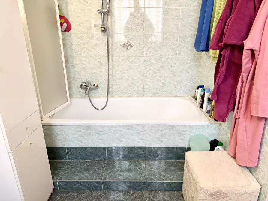 Immagine 30 di Appartamento in vendita  in Via Italo e Giulio Clerici a Parma