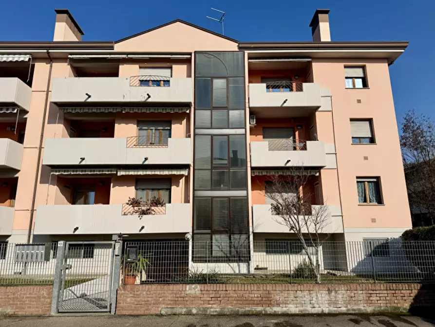 Immagine 37 di Appartamento in vendita  in Via Italo e Giulio Clerici a Parma