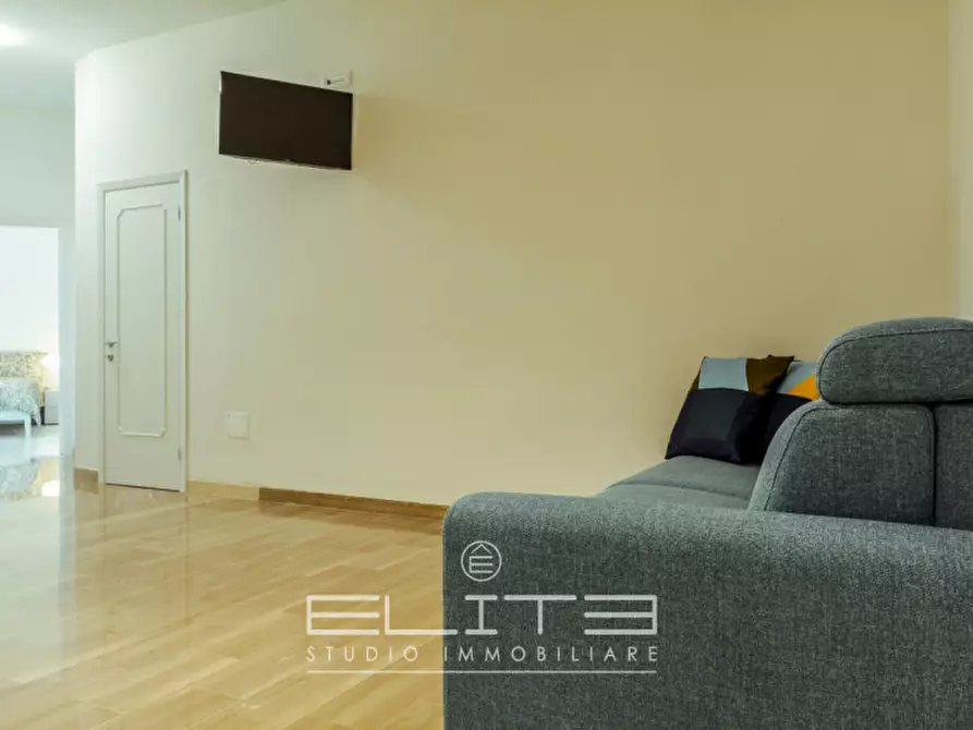 Immagine 3 di Appartamento in vendita  a Numana